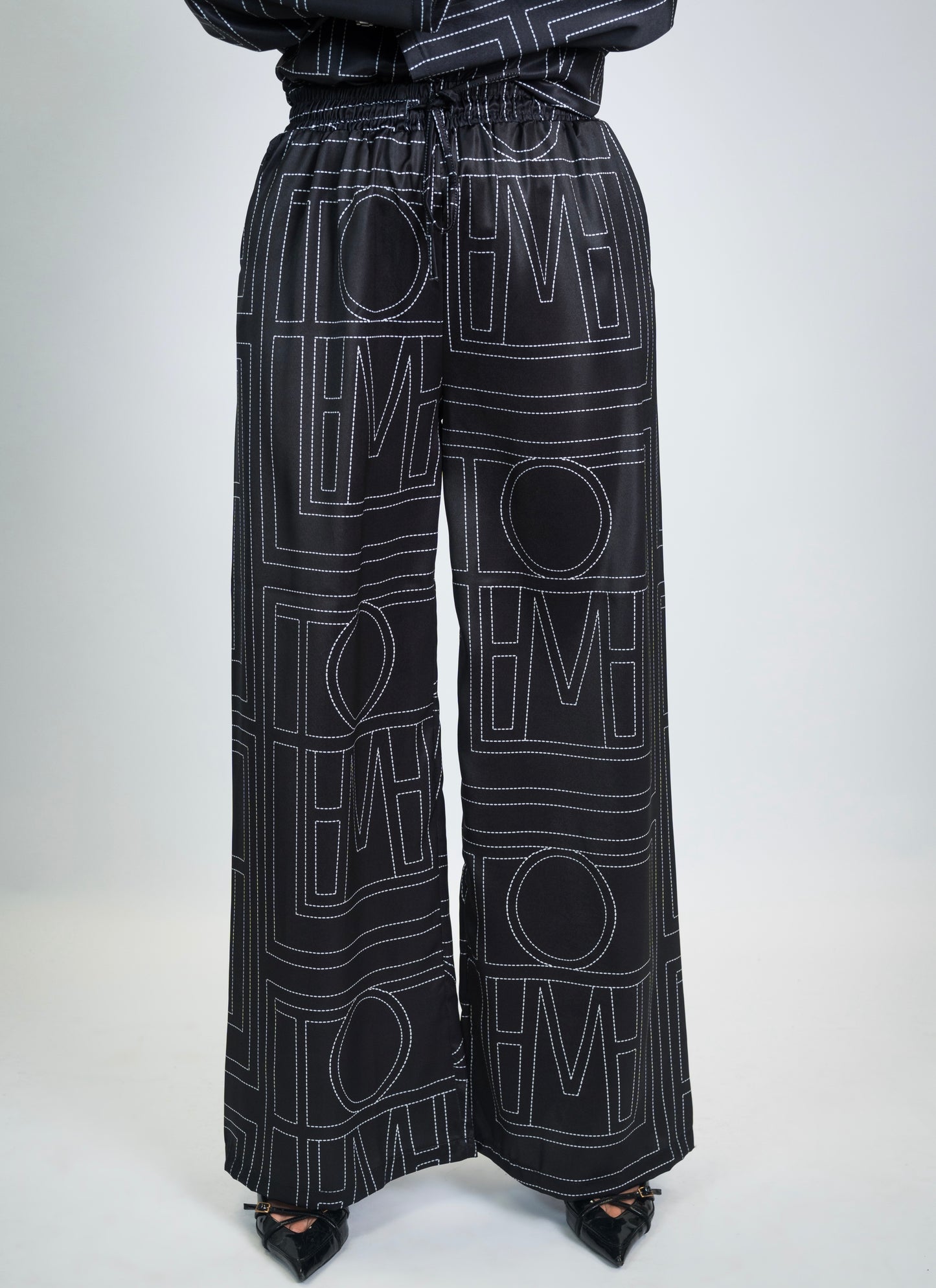 Komplet Lurelle Črna